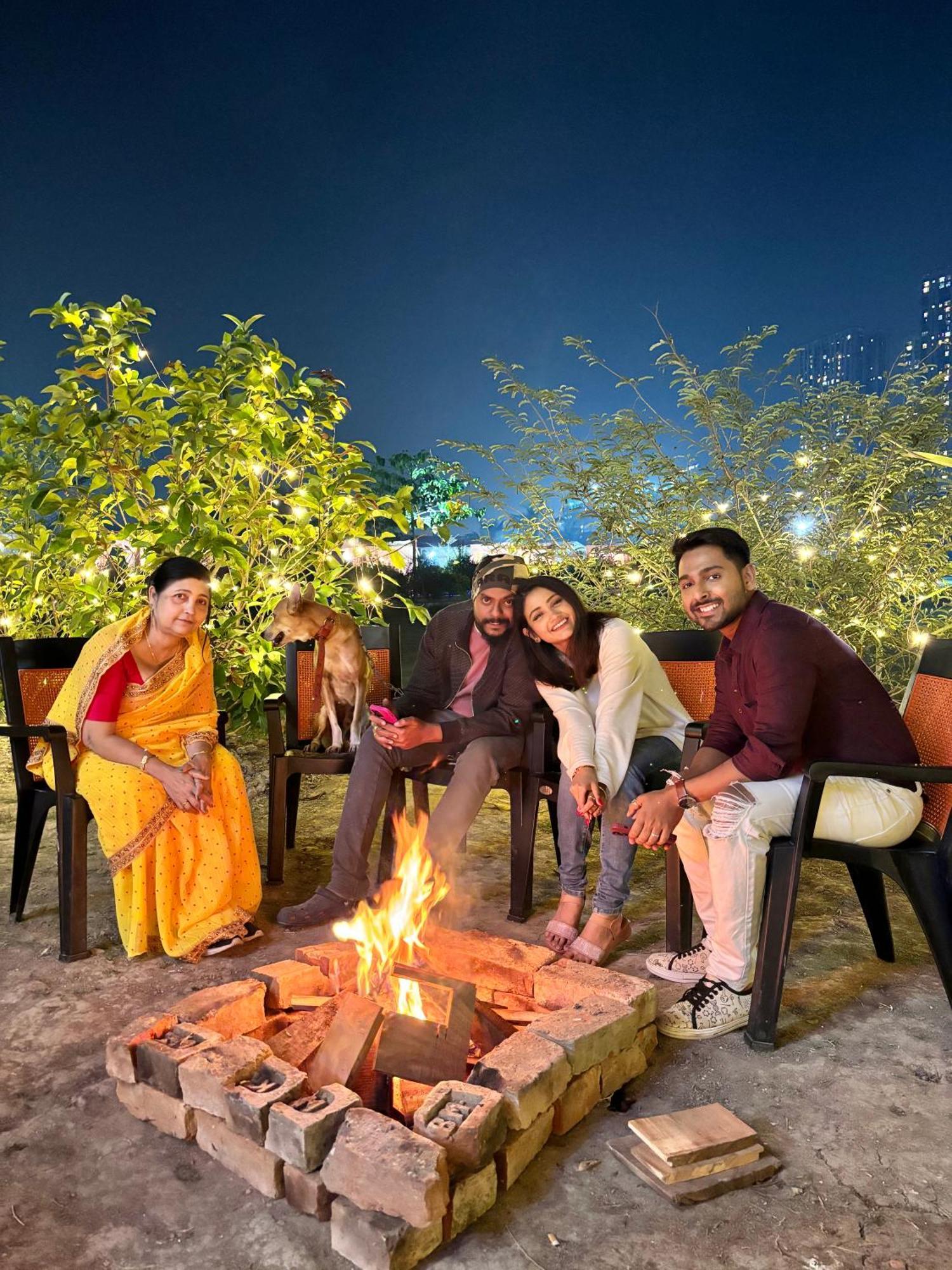 Palli Bangla Resort, Near Ruby Hospital, Anandapur Kolkata Eksteriør bilde