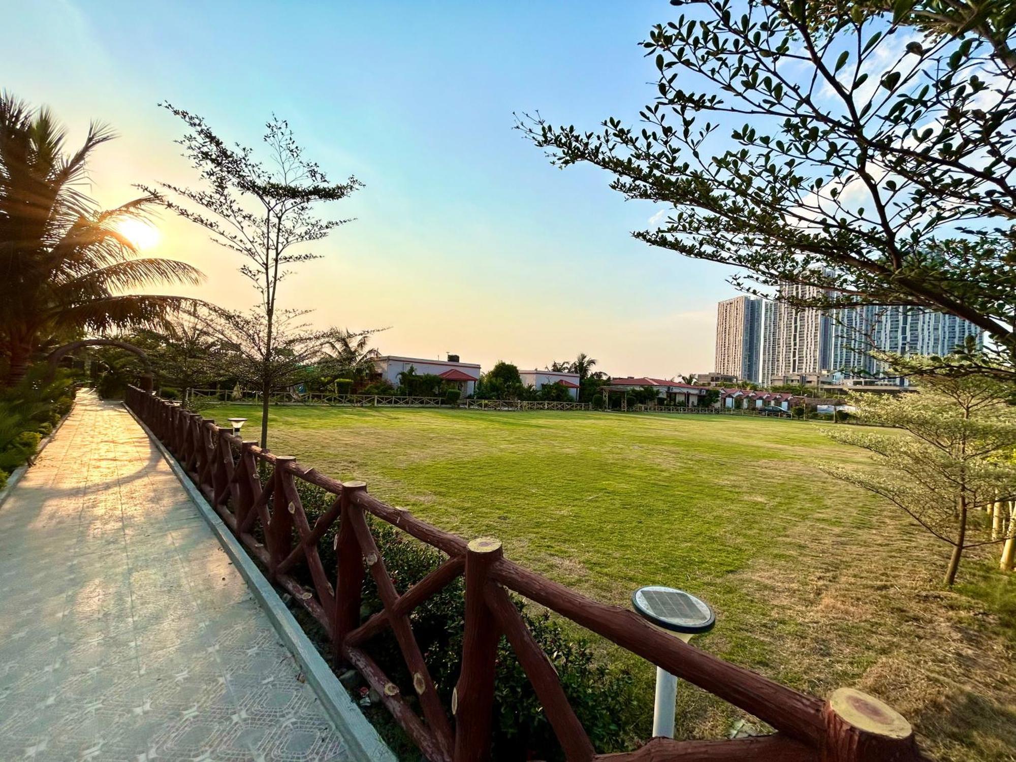 Palli Bangla Resort, Near Ruby Hospital, Anandapur Kolkata Eksteriør bilde