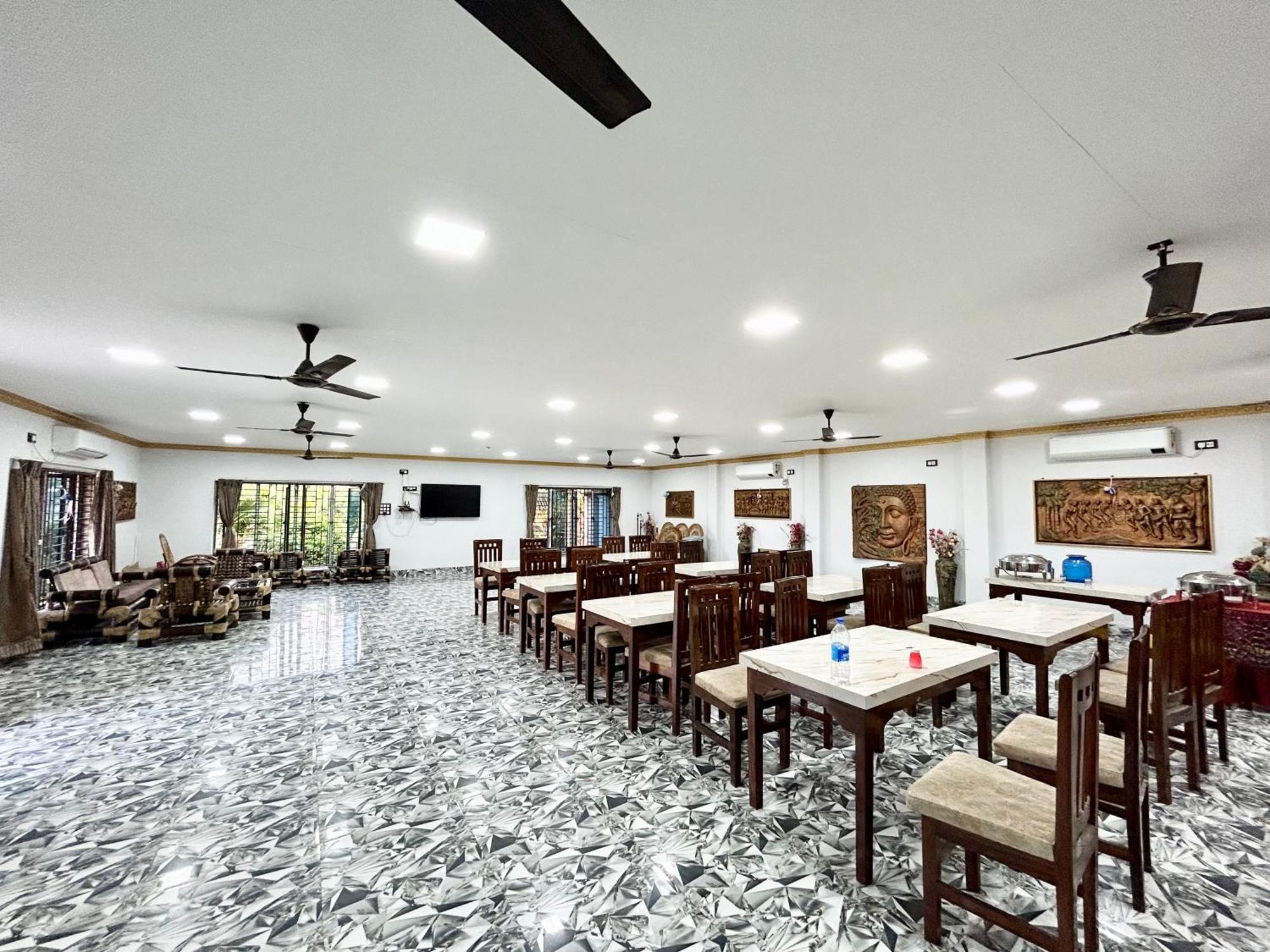 Palli Bangla Resort, Near Ruby Hospital, Anandapur Kolkata Eksteriør bilde