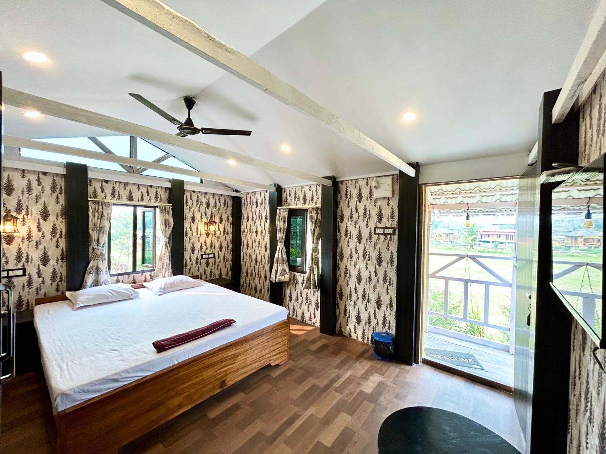 Palli Bangla Resort, Near Ruby Hospital, Anandapur Kolkata Eksteriør bilde