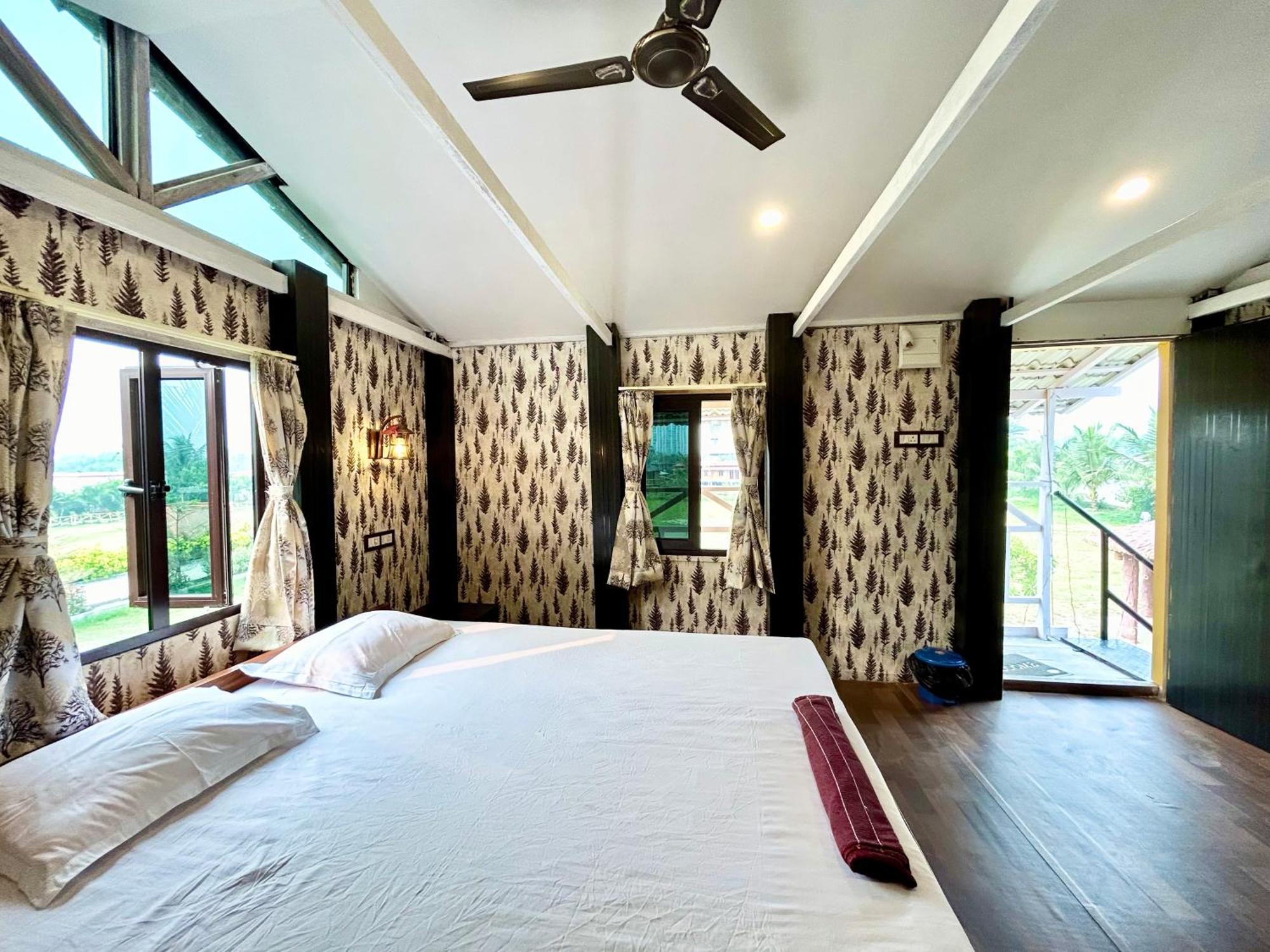 Palli Bangla Resort, Near Ruby Hospital, Anandapur Kolkata Eksteriør bilde